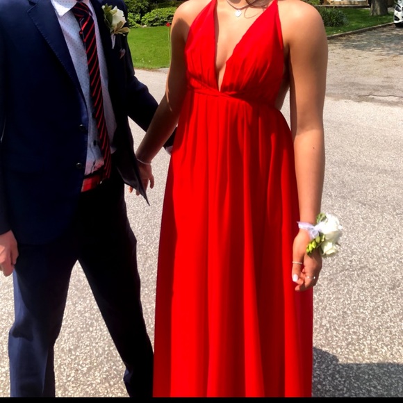 Red prom dress!!